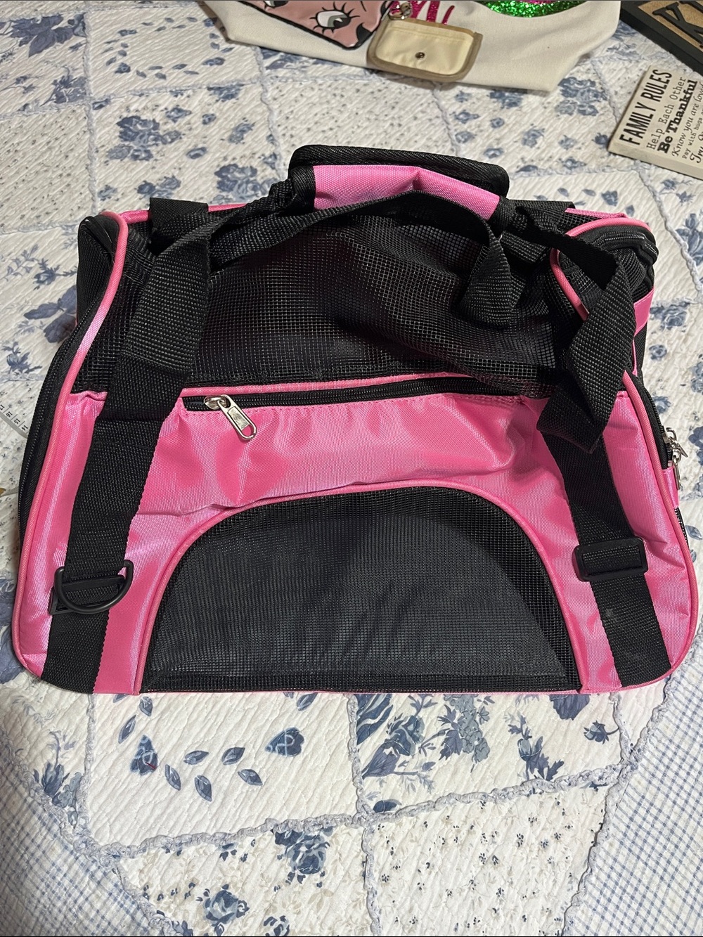 Pink and Black Women's Travel Tote Bag for Pets